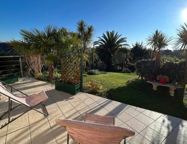 Terrasse plein sud sans vis à vis !